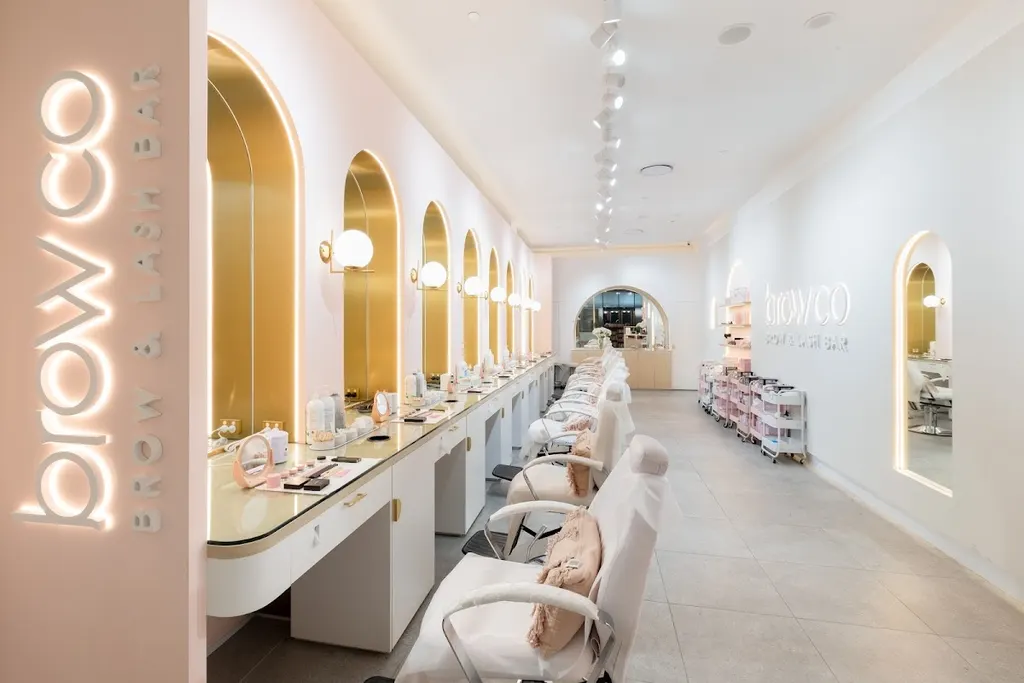 Browco Brow & Lash Bar - Warringah Mall — Beauty salon in Brookvale